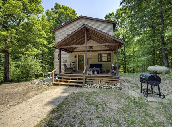 3721 W 18 Road, Mesick, MI 49668