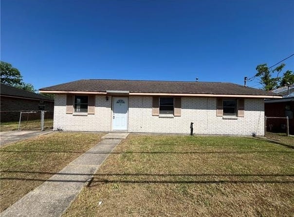 2712 GUERRA Drive, Violet, LA 70092