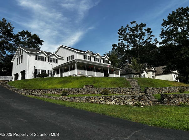 120 Maria Boulevard, Archbald, PA 18403