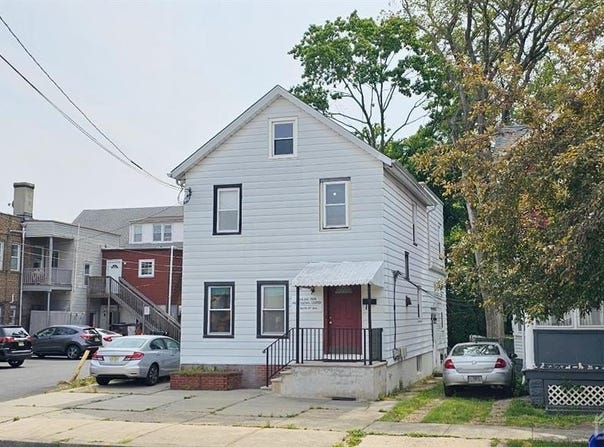 12 N 4th Avenue N, Highland Park, NJ 08904