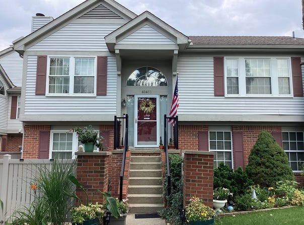 49451 Plymouth Way, Plymouth, MI 48170