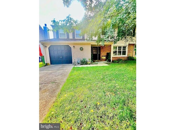 33 LAKESIDE DRIVE, MARLTON, NJ 08053