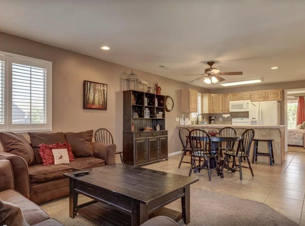 1845 W CANYON VIEW DR, St George, UT 84770