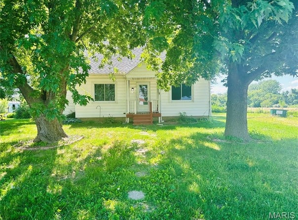 9609 Country Club Road, Sparta, IL 62286