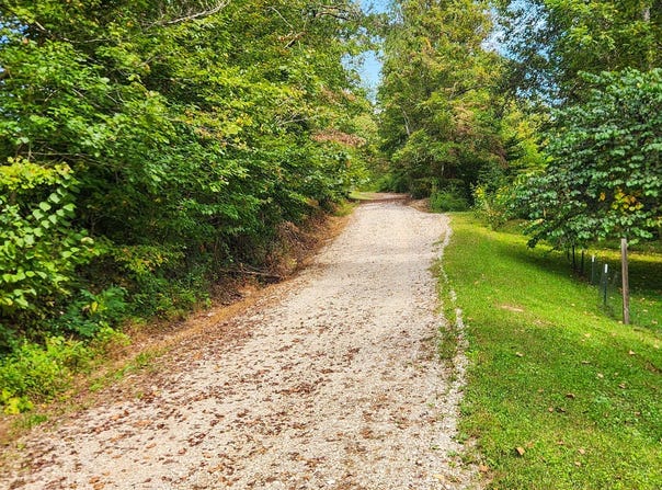5821 Buffalo Road, Oneida, TN 37841