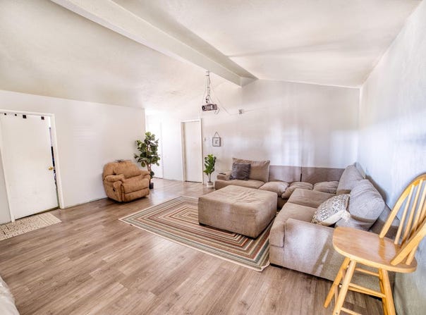 7880 S Mcmullin Grade, Fresno, CA 93706