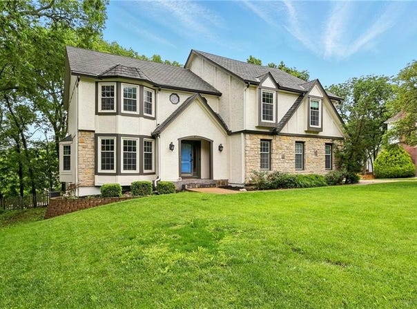 12844 Granada Lane, Leawood, KS 66209