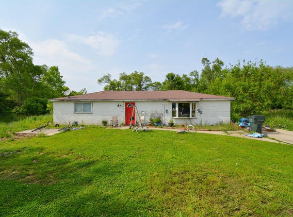 3420 4 Mile Rd, Racine, WI 53404
