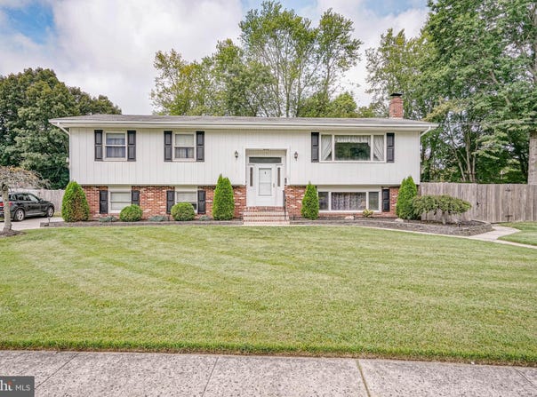 27 K Drive, PENNSVILLE, NJ 08070