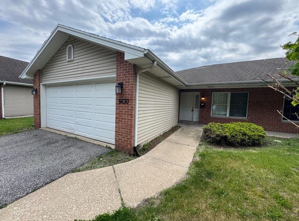 5630 Pointe Drive, Hammond, IN 46320