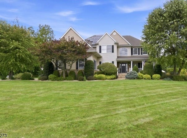 54 W Valley Brook Rd, Washington Twp., NJ 07853-3092