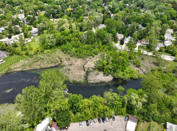 114 River Drive, Milford, MI 48381