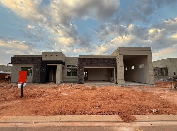 527 W 80 S, Ivins, UT 84738