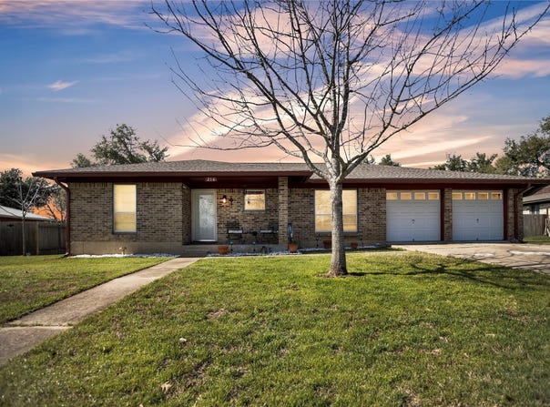 Elgin, TX 78621