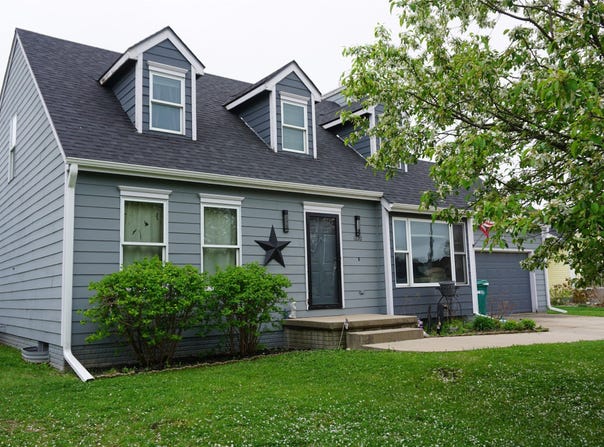 1220 W Court Avenue, Winterset, IA 50273