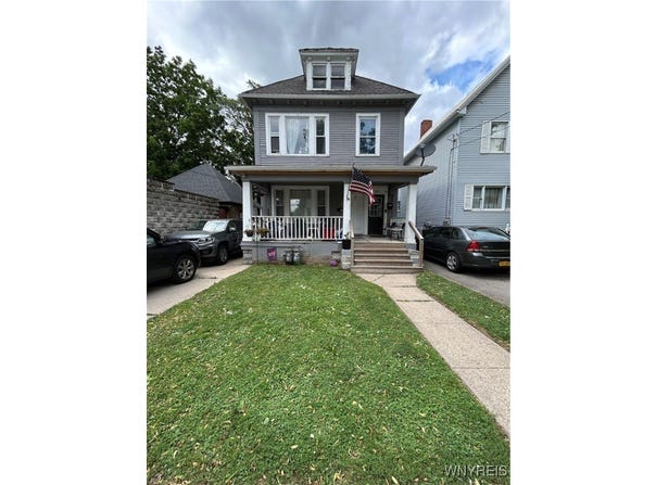 18 Kamper Avenue, Buffalo, NY 14210