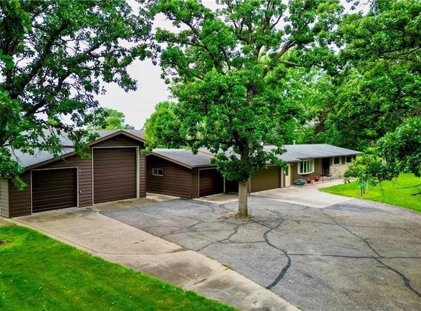 131 N County Road 56, Le Roy, MN 55951