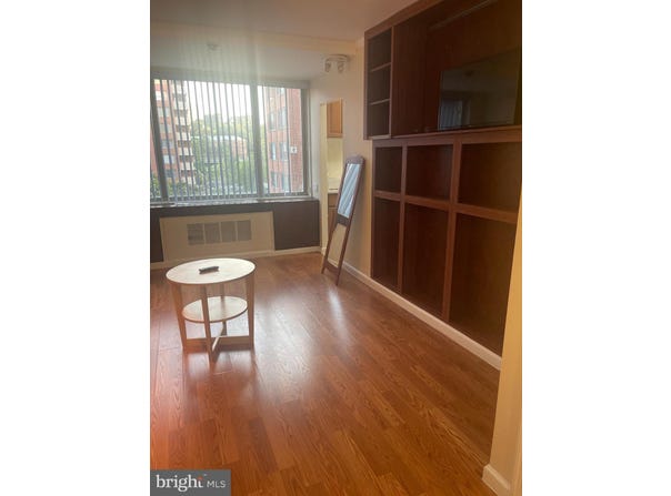 1121 ARLINGTON PLACE, ARLINGTON, VA 22209