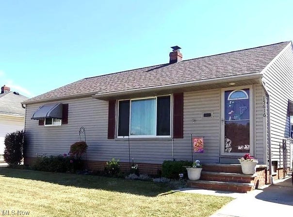 15616 Greendale Road, Maple Heights, OH 44137