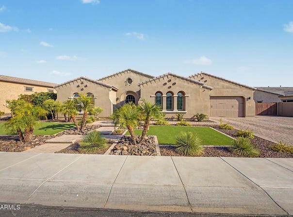 9237 W PARKSIDE Lane, Peoria, AZ 85383