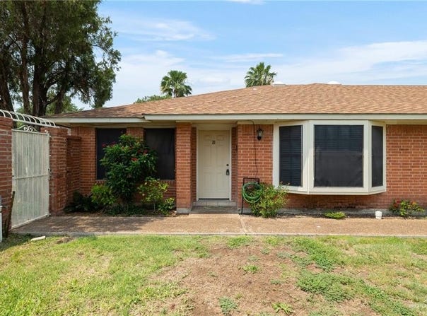 301 E La Vista Avenue, McAllen, TX 78501