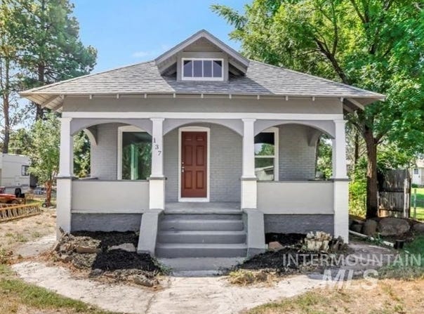 137 E Arthur Ave., Glenns Ferry, ID 83623
