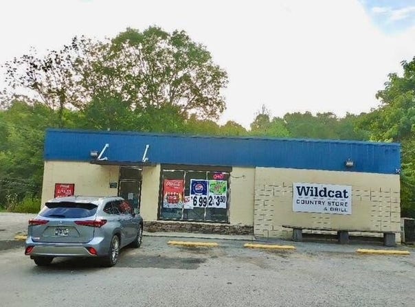 8249 US-119, Calvin, KY 40813