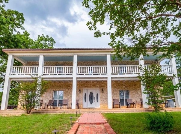 182 Little Ranch RD, Red Rock, TX 78662