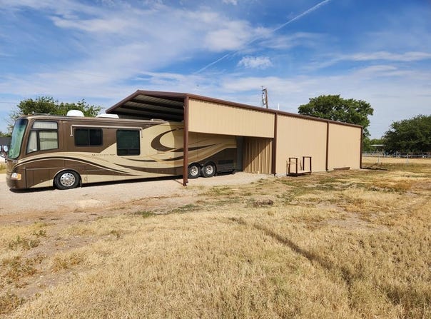 103 Thomas Ave, Coahoma, TX 79720