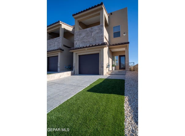 6315 Escondido Drive, El Paso, TX 79912