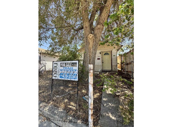 1033 N Durbin Street, Casper, WY 82601