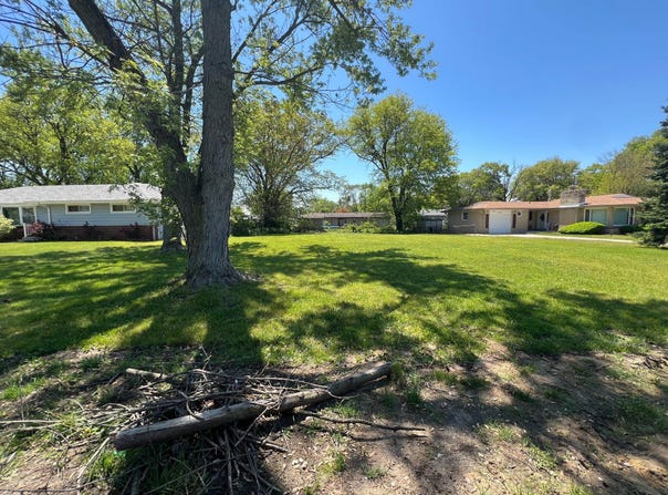 2065 W 50th Place, Gary, IN 46408