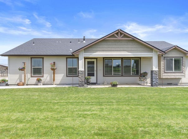 4670 Idaho St, New Plymouth, ID 83655