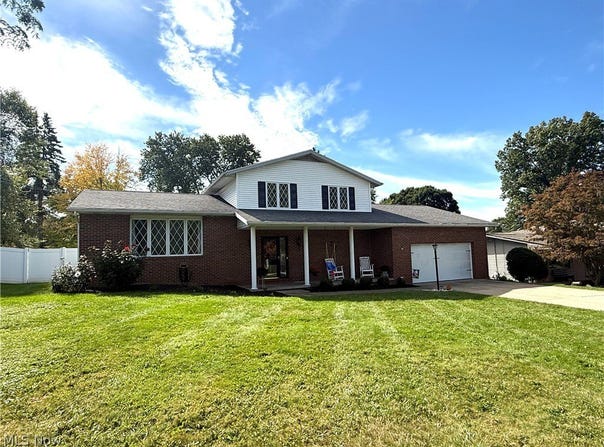 72 Heritage Drive, Tallmadge, OH 44278