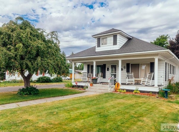 242 N Park Avenue, Shelley, ID 83274