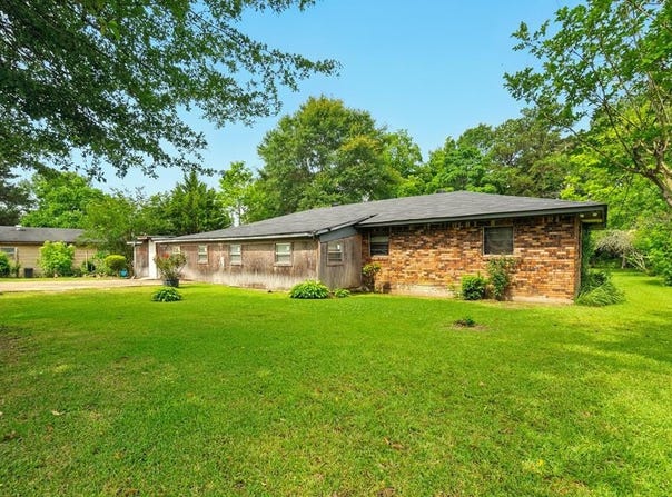 1005 Miller Lane, Summit, MS 39666
