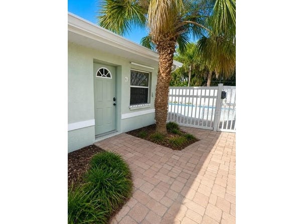 9030 BLIND PASS Road, ST PETERSBURG, FL 33706