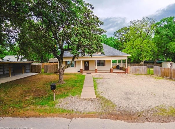 711 Denton  AVE, Sallisaw, OK 74955