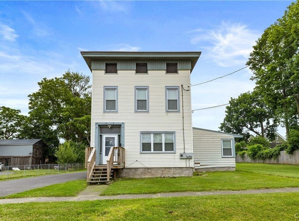 913 Kellogg Avenue, Utica, NY 13502