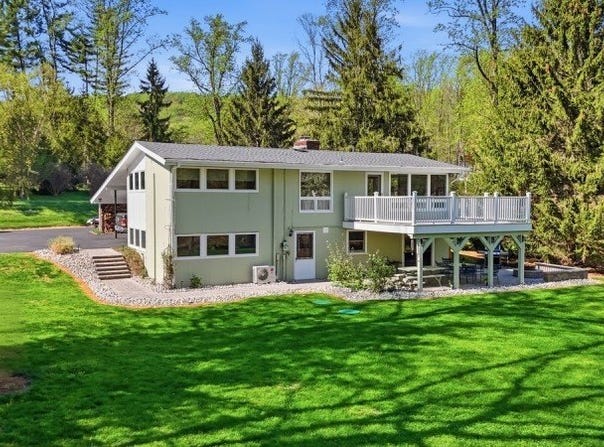 9 Springtown Rd, Readington Twp., NJ 08889-3345