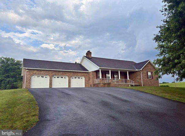 218 HEAVENLY ACRES RIDGE ROAD, MERCERSBURG, PA 17236