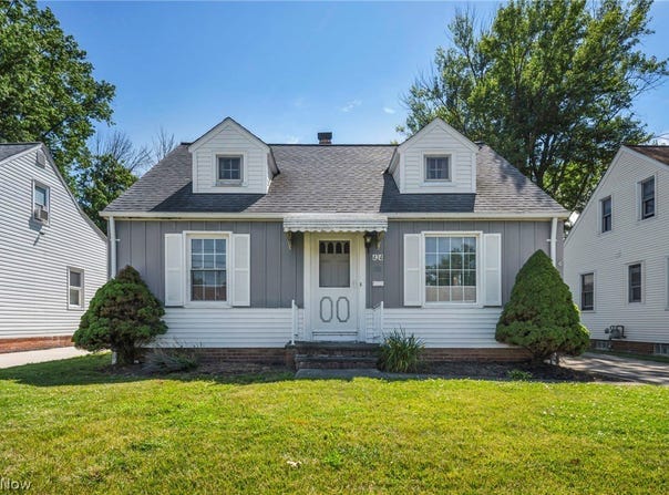 424 E 326th Street, Willowick, OH 44095