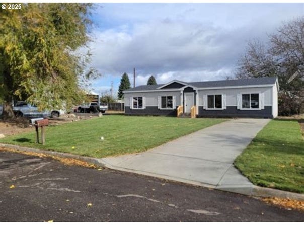 2404 Empire LOOP, La Grande, OR 97850
