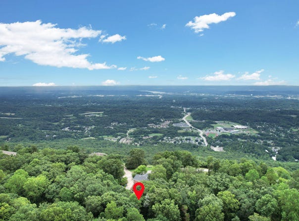 1301 E Brow Road, Signal Mountain, TN 37377
