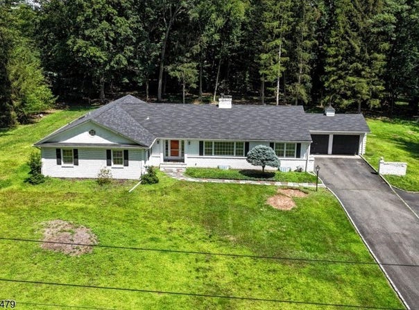 47 Twin Brooks Rd, Saddle River Boro, NJ 07458-3322