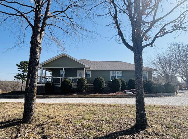 12898 14 W Highway, Mountain View, AR 72560