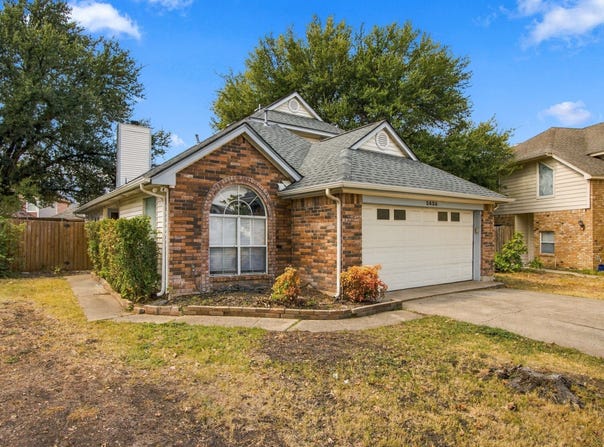 3825 Branch Hollow Circle, Carrollton, TX 75007