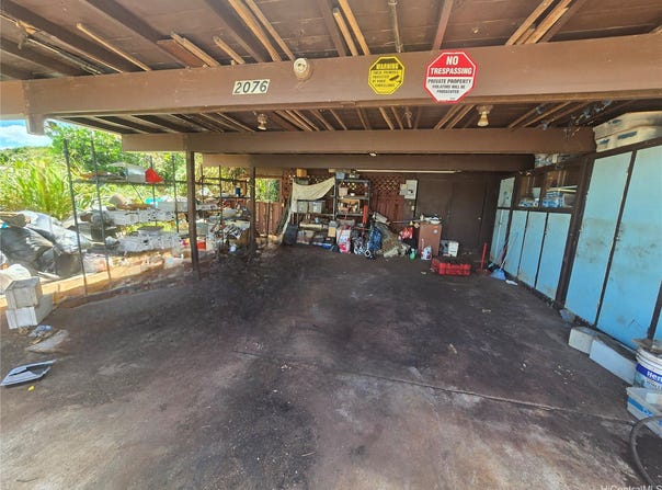 2076 Aaniu Loop, Pearl City, HI 96782