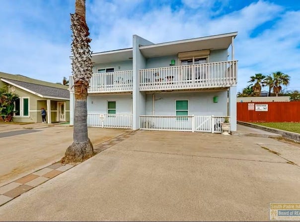 126 E Mars, South Padre Island, TX 78597