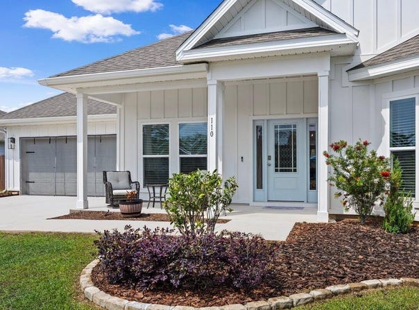 110 E Oak Trees Lane, Freeport, FL 32439